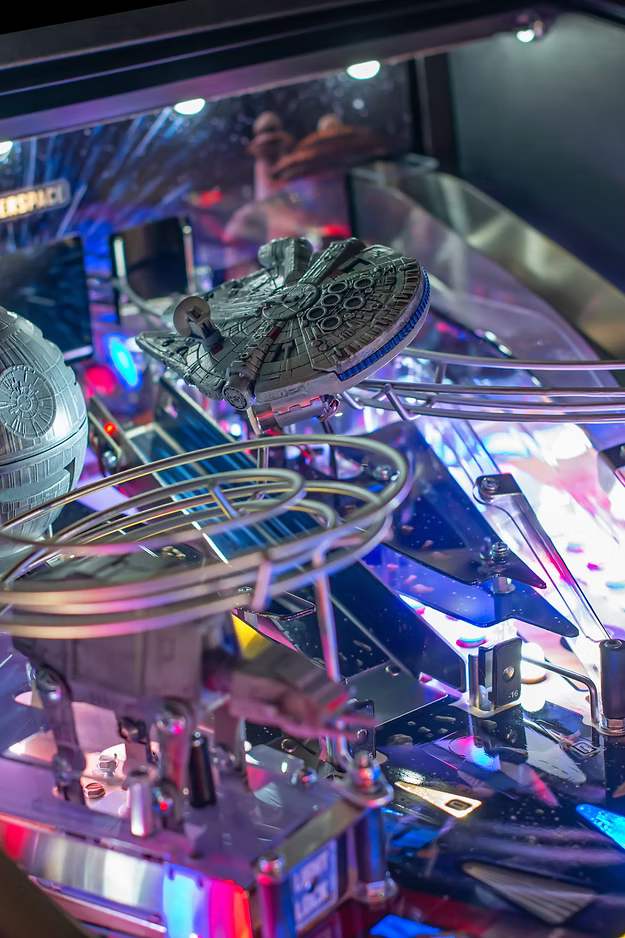 Stern Pinball Star Wars: Fall of the Empire Pro Pinball Machine
