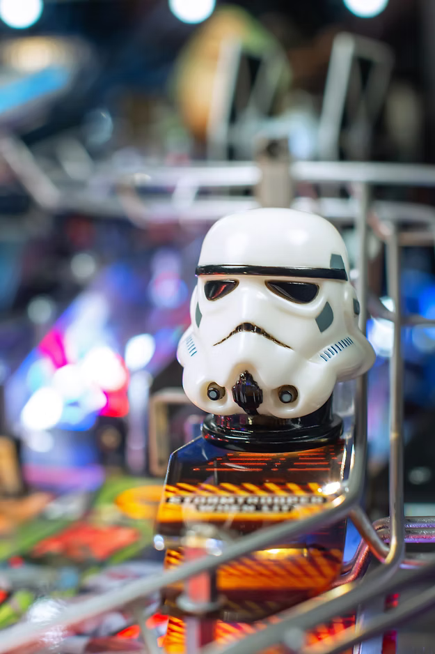 Stern Pinball Star Wars: Fall of the Empire Premium Pinball Machine