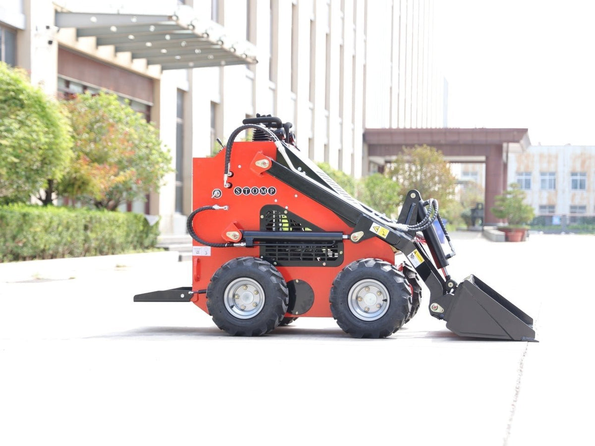 TYPHON STOMP 1,800lbs Mini Skid Steer 21 HP Wheel Honda GX630