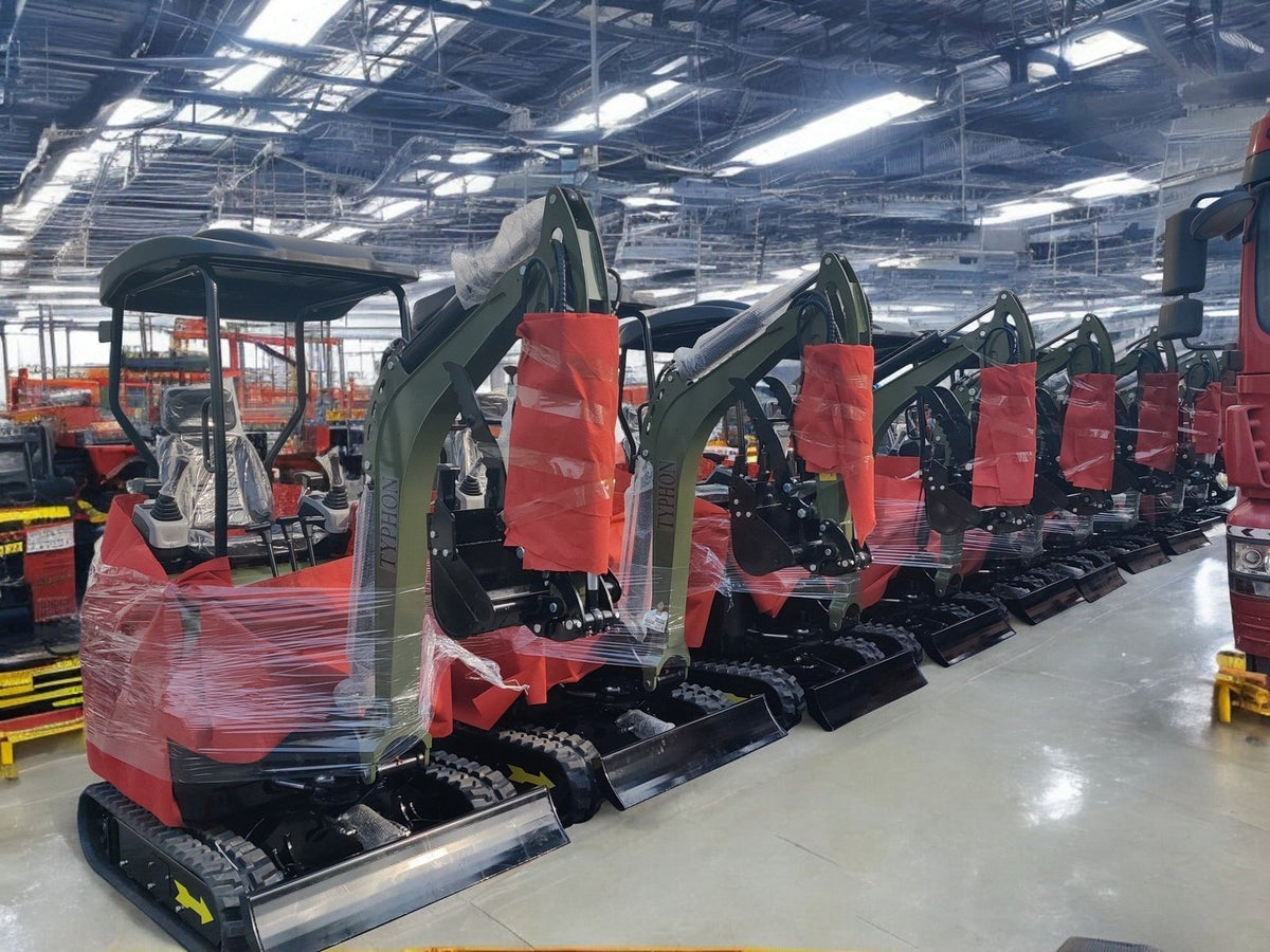 TYPHON TERROR XX Green 2025 4000 lb Mini Excavator Kubota D902 Engine