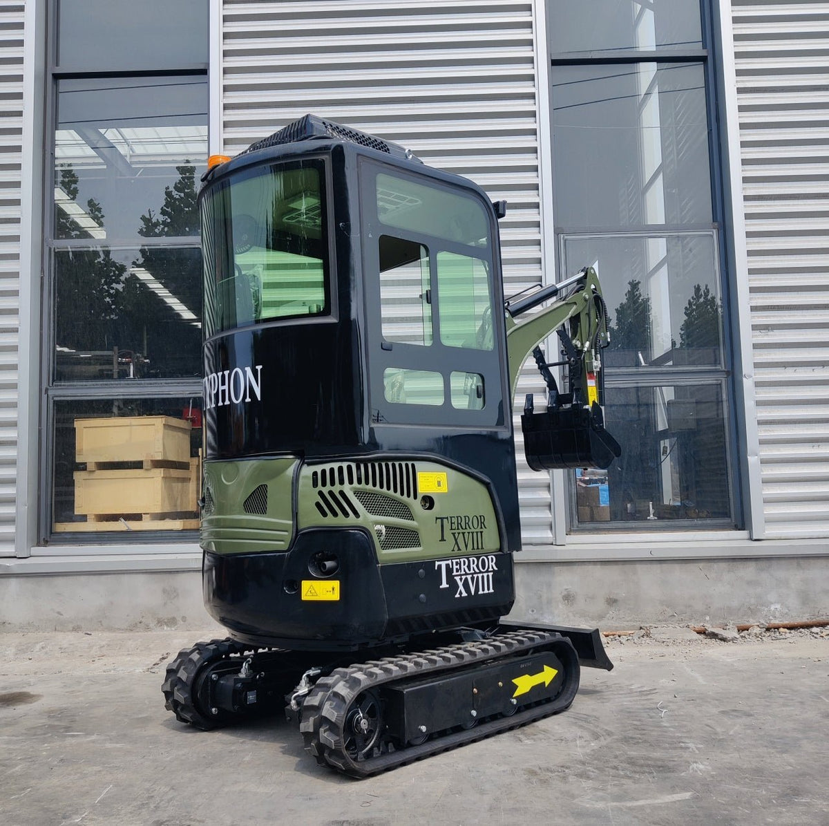 TYPHON TERROR XVIII Prestige 2 Ton Mini Excavator KUBOTA Diesel Engine