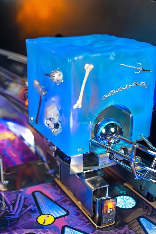 Stern Pinball Dungeons & Dragons: The Tyrant’s Eye Pro Pinball Machine