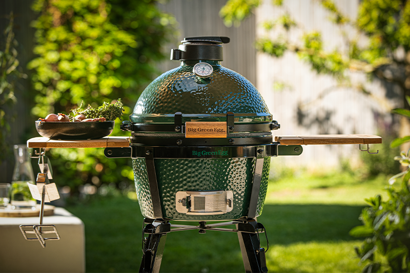 Big Green Egg – Minimax With Feet